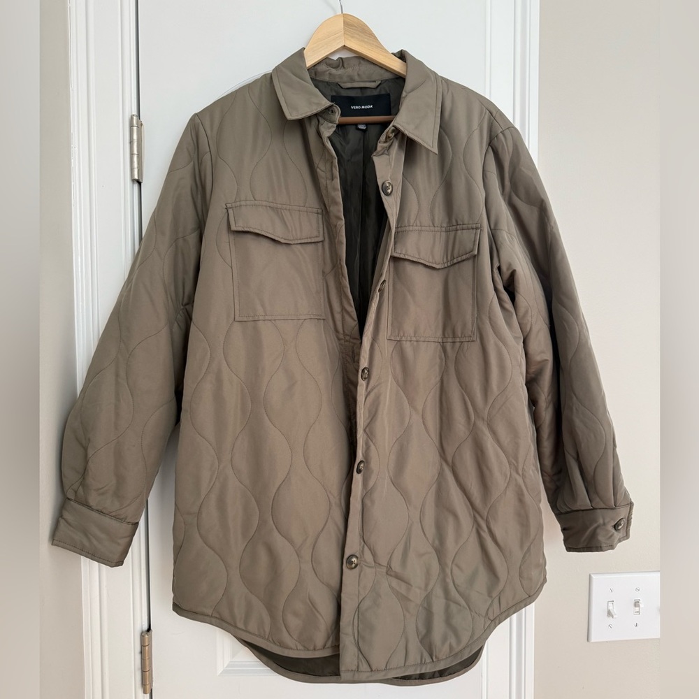 Vero Moda Women's Quilted Shirt Jacket - Brown/Olive
